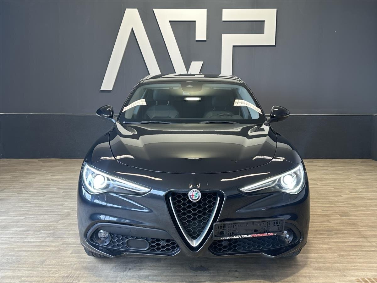 Alfa Romeo Stelvio SUV / Terénní 2,1 l 154 kw