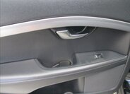Volvo V70 Kombi 2,0 l 133 kw