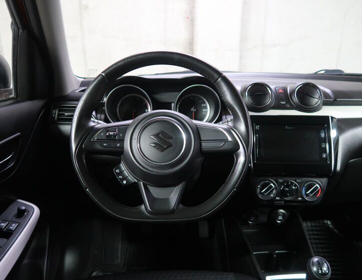 Suzuki Swift 15