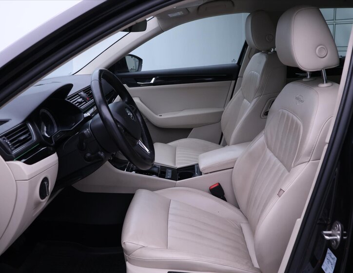 Škoda Superb Kombi 2,0 l 140 kw