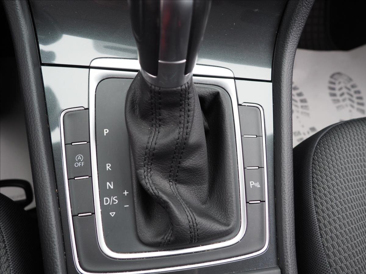 Volkswagen Golf Hatchback 1,6 l 85 kw