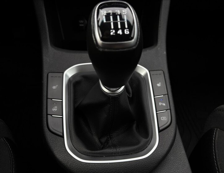 Hyundai i30 Kombi 998,0 88 kw