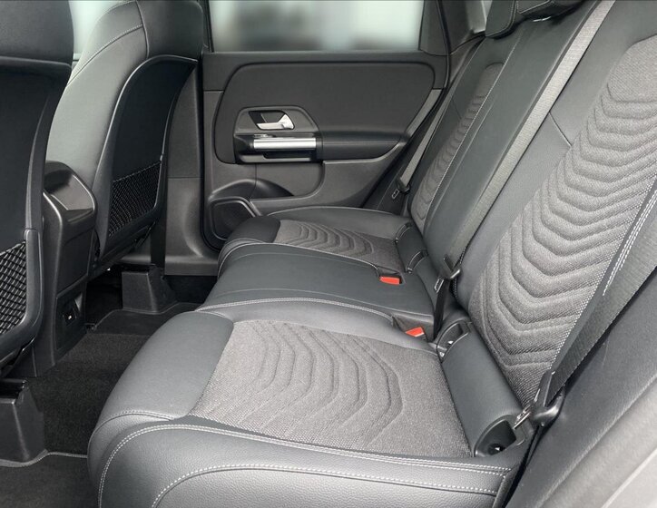 Mercedes-Benz Třídy B Hatchback 1,3 l 120 kw