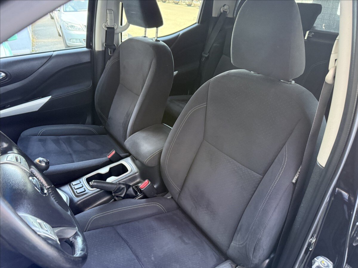 Nissan Navara Pick-up 2,3 l 120 kw