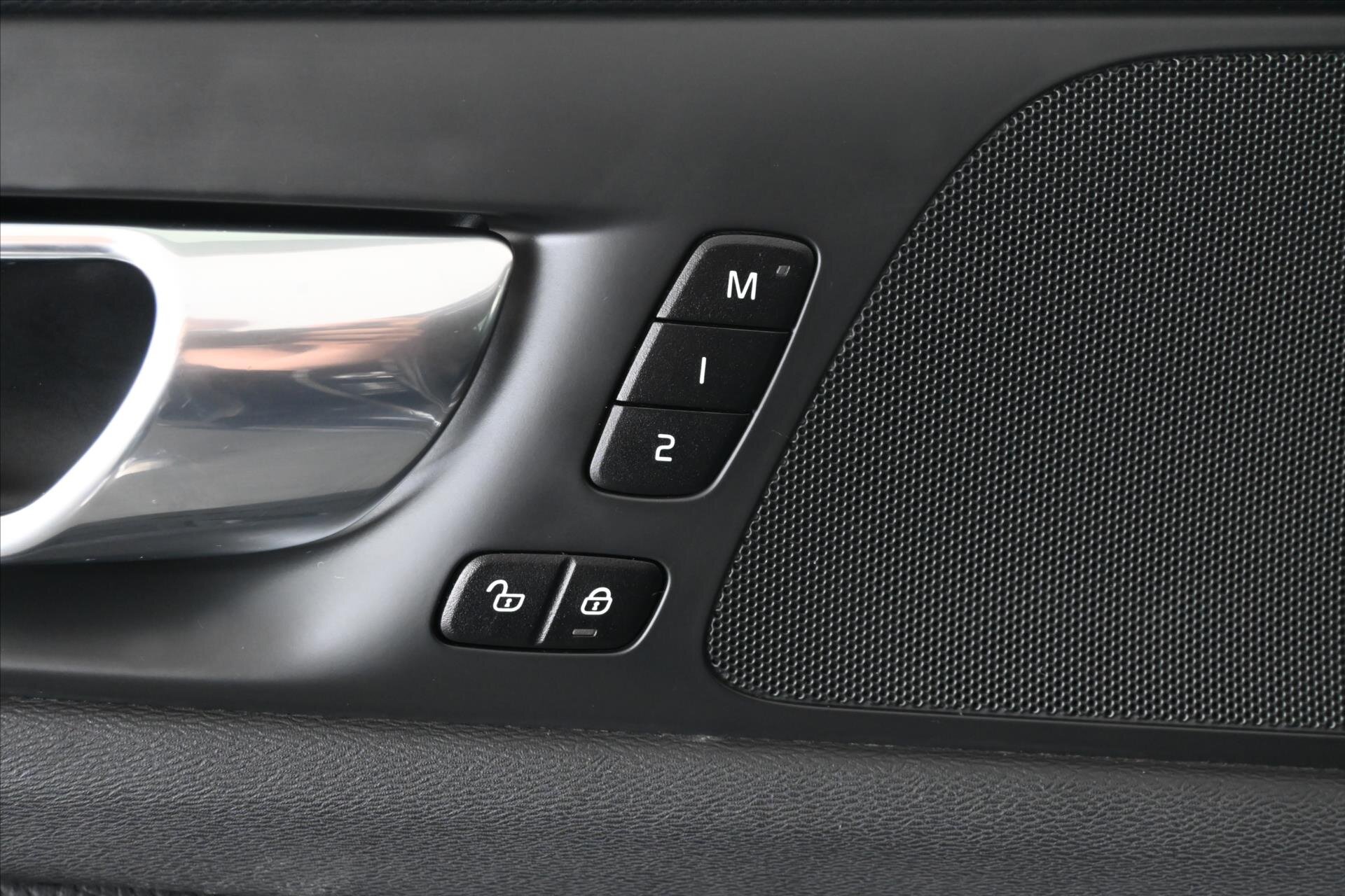 Volvo V60 Kombi 2,0 l 145 kw