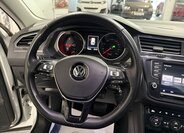 Volkswagen Tiguan 8