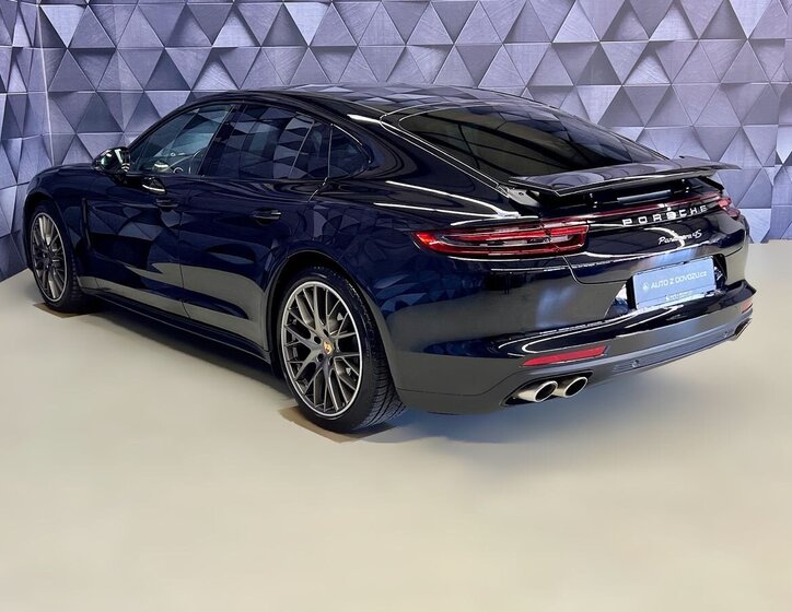 Porsche Panamera Liftback 4,0 l 310 kw