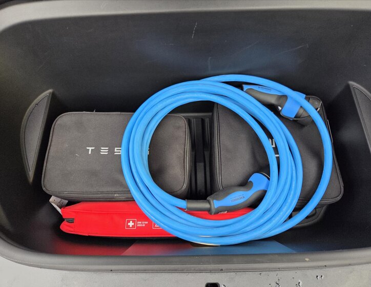 Tesla Model Y SUV 0,0 393 kw