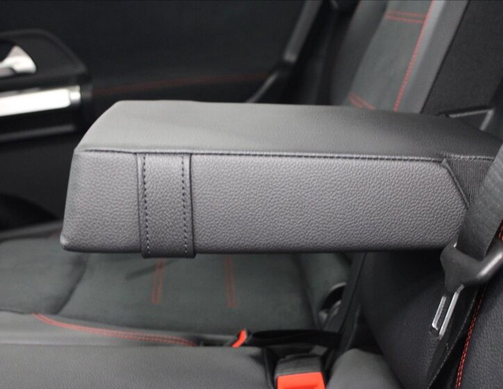 Mercedes-Benz GLB 30