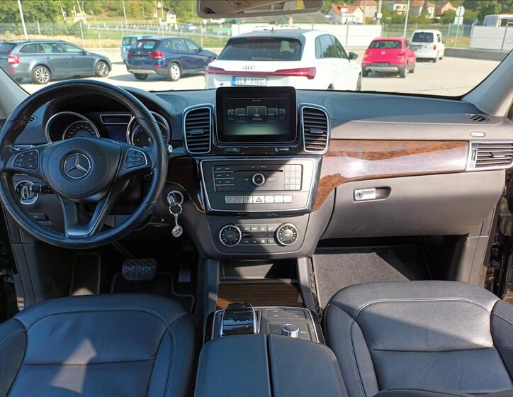 Mercedes-Benz GLS SUV / Terénní 3,0 l 190 kw