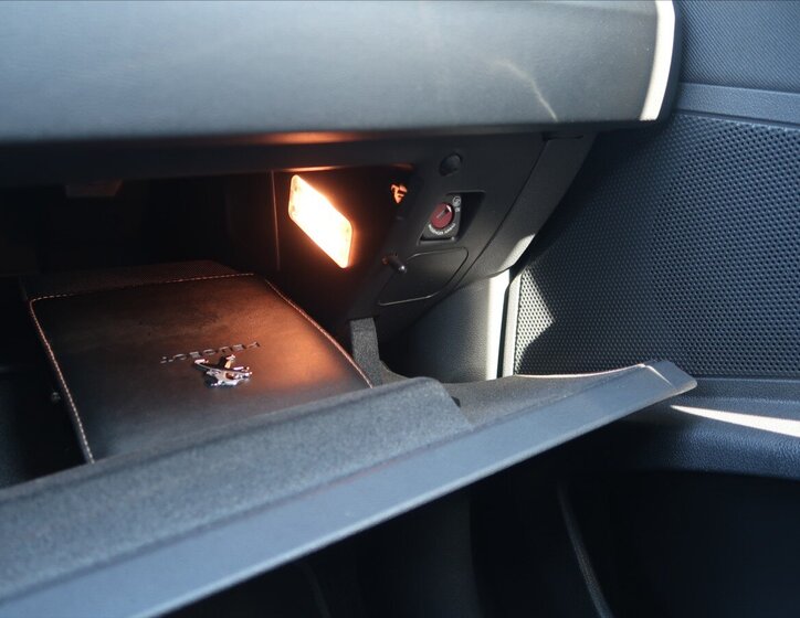 Peugeot 508 Kombi 2,0 l 120 kw