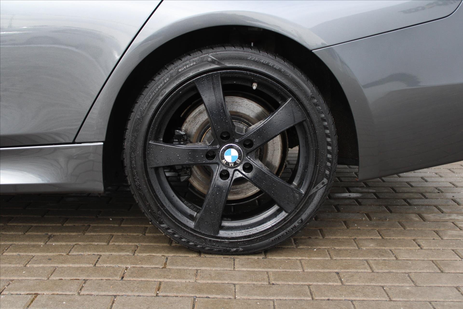 BMW Řada 3 Kombi 3,0 l 190 kw