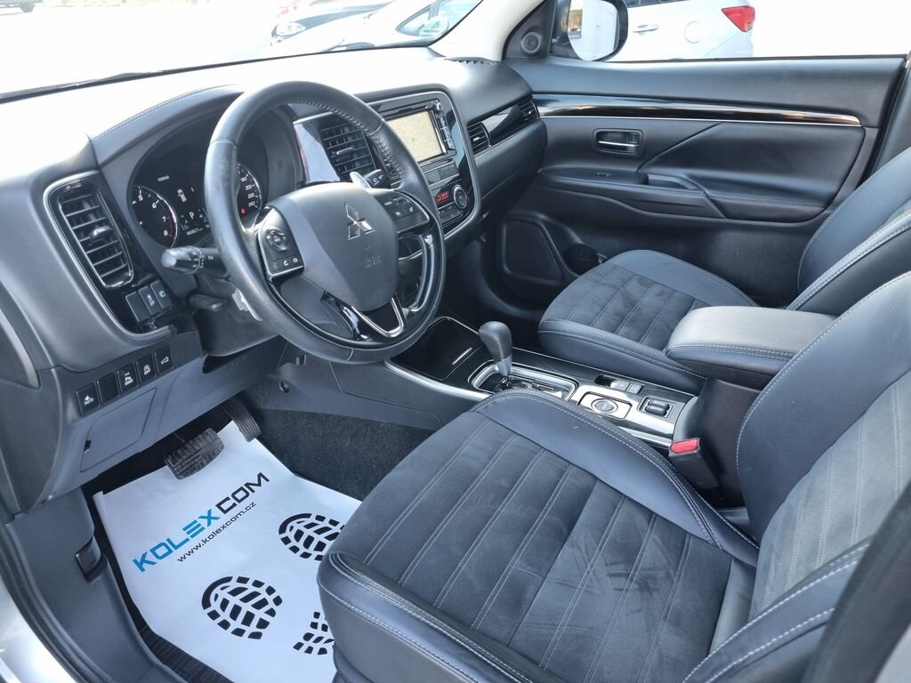 Mitsubishi Outlander SUV / Terénní 2,0 l 110 kw