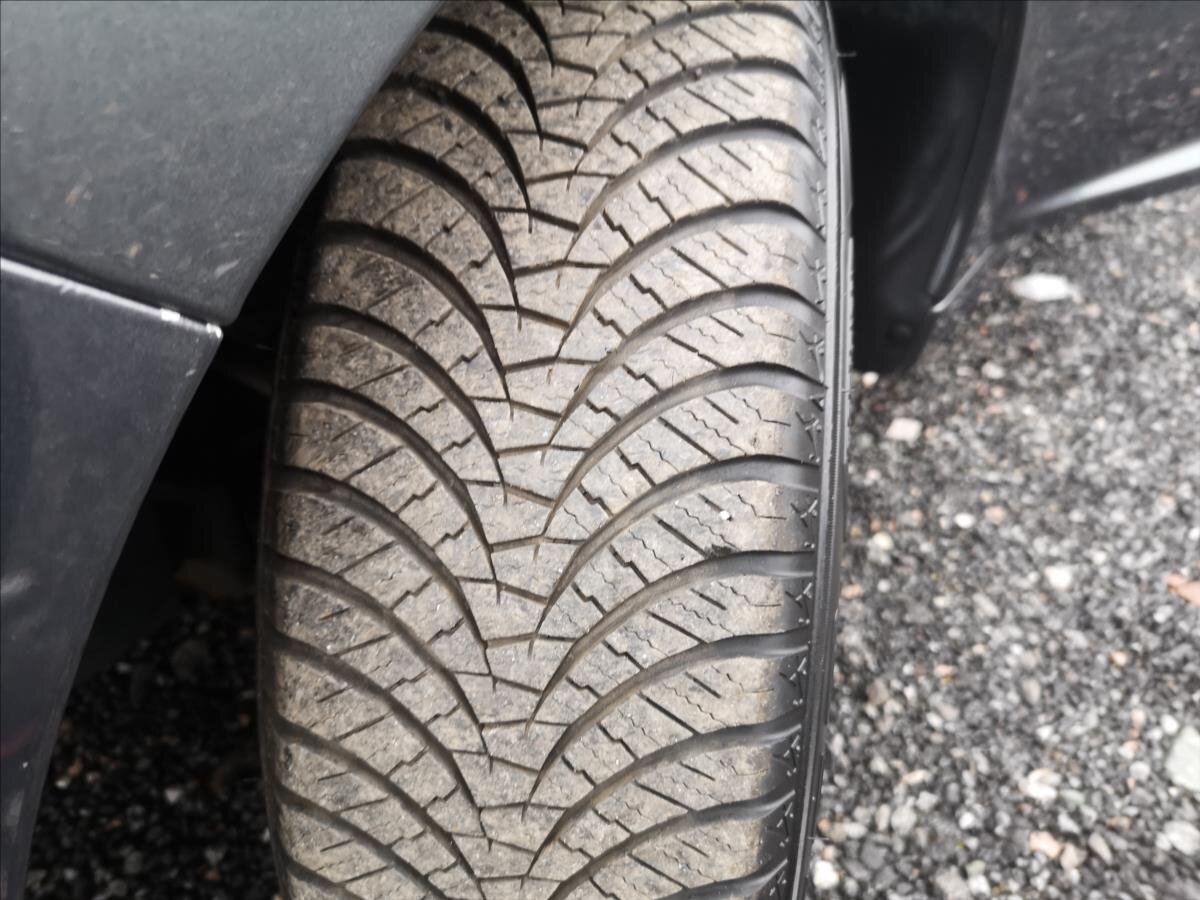 Peugeot 207 Hatchback 1,4 l 54 kw