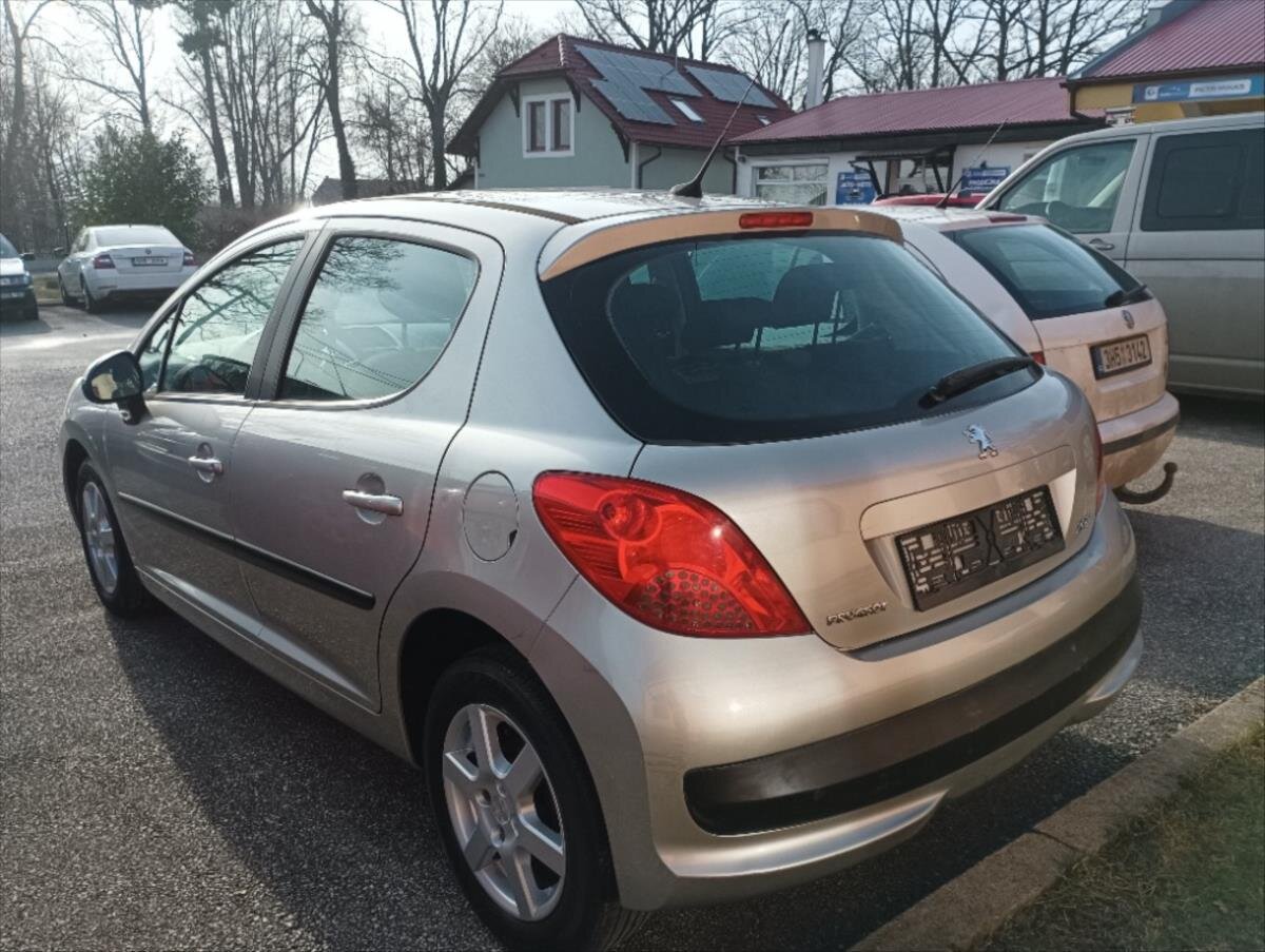 Peugeot 207 Hatchback 1,4 l 54 kw