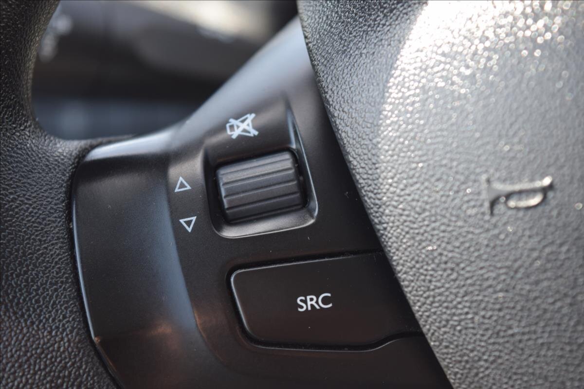 Peugeot 208 Hatchback 1,4 l 50 kw