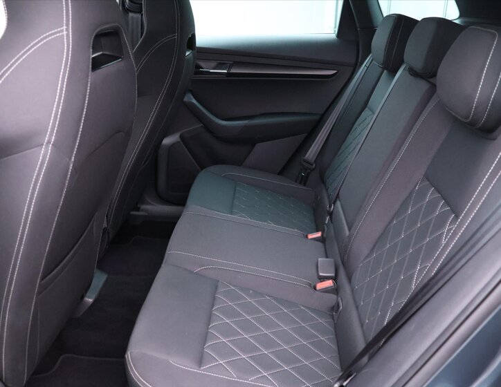 Škoda Karoq SUV / Terénní 2,0 l 140 kw