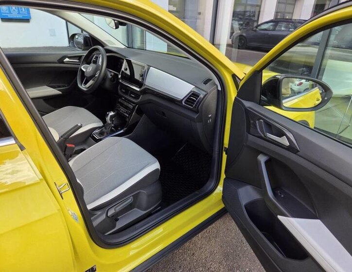 Volkswagen T-Cross SUV 999,0 85 kw