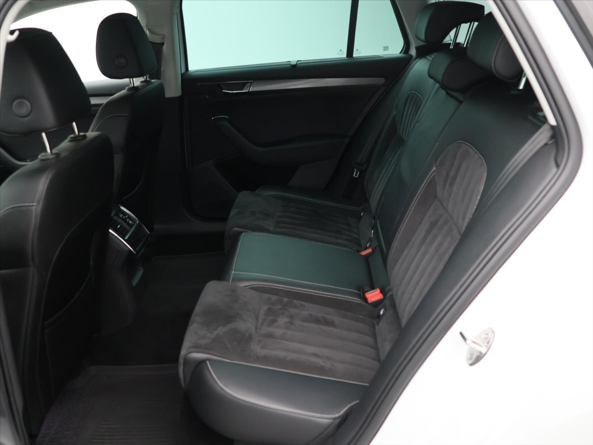 Škoda Superb Kombi 2,0 l 110 kw