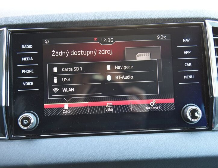 Škoda Karoq SUV / Terénní 1,5 l 110 kw