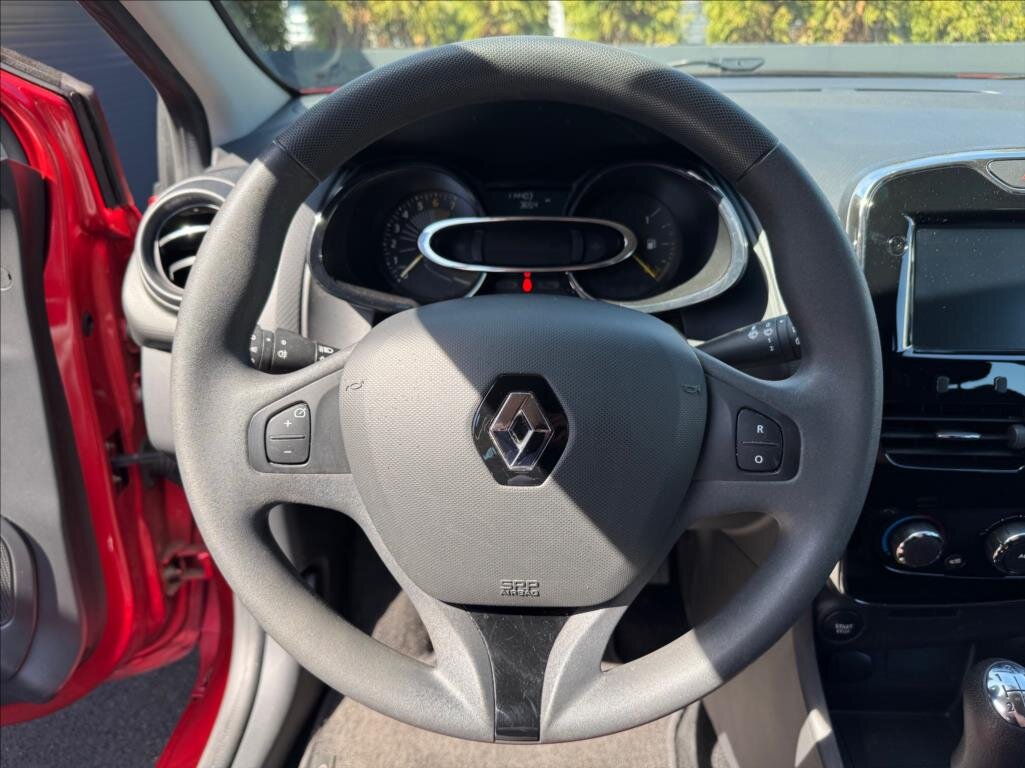 Renault Clio Hatchback 1,1 l 54 kw
