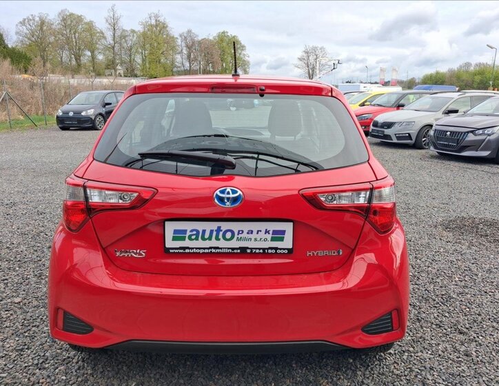 Toyota Yaris Kombi 1,5 l 54 kw