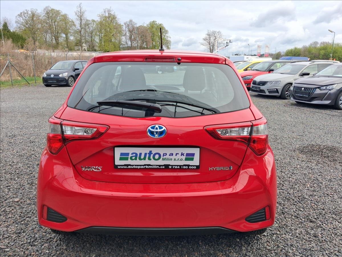 Toyota Yaris Kombi 1,5 l 54 kw