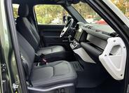 Land Rover Defender 32