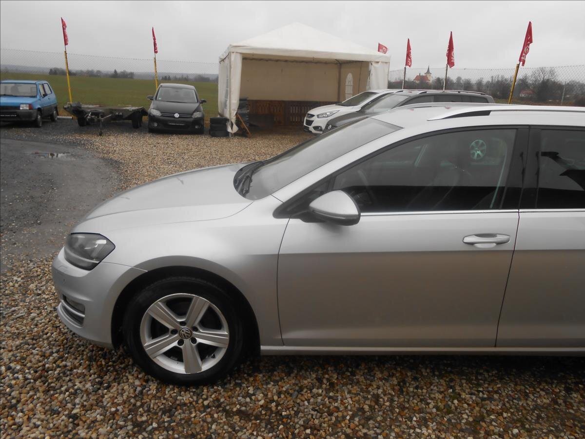 Volkswagen Golf Kombi 2,0 l 110 kw