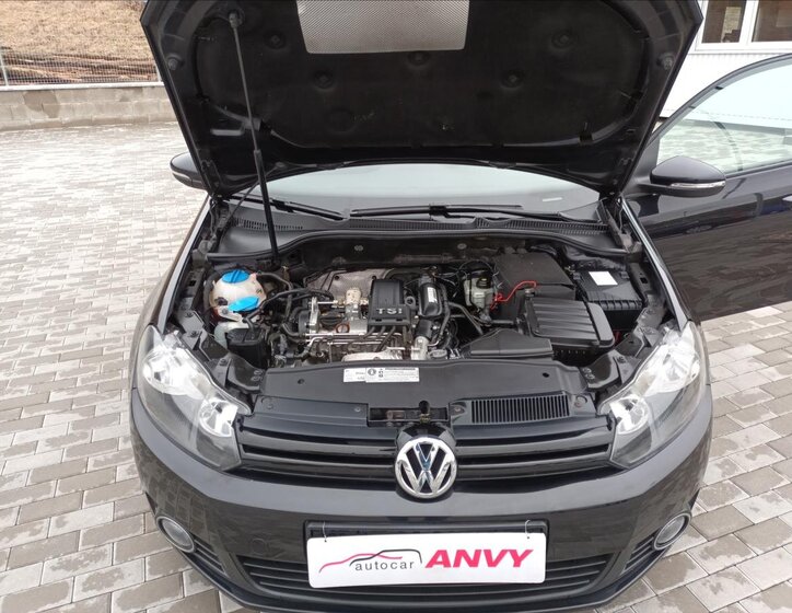 Volkswagen Golf Hatchback 1,2 l 77 kw