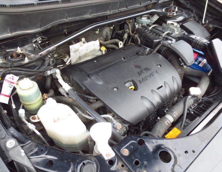 Mitsubishi Outlander SUV / Terénní 2,4 l 125 kw