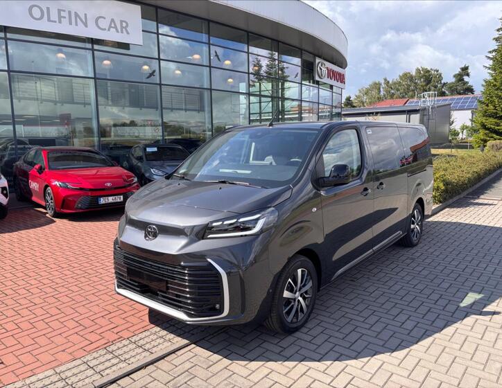Toyota ProAce Verso 1