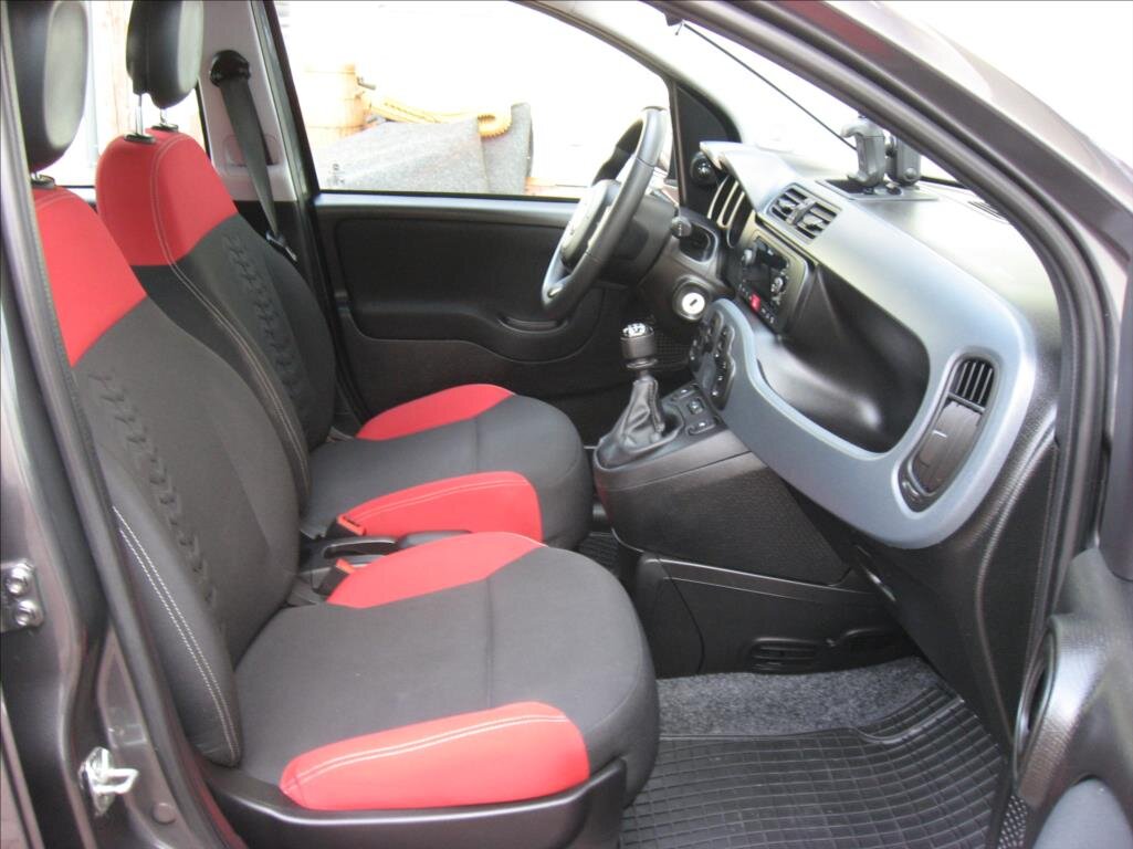 Fiat Panda Hatchback 875,0 63 kw