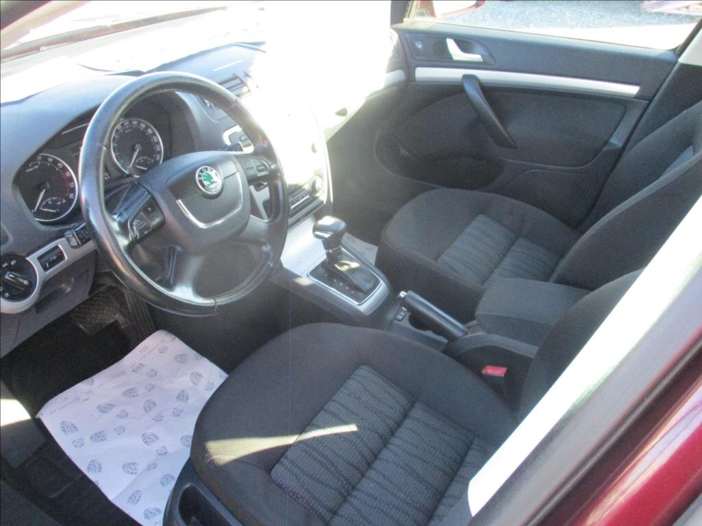 Škoda Octavia Sedan / Limuzína 2,0 l 103 kw