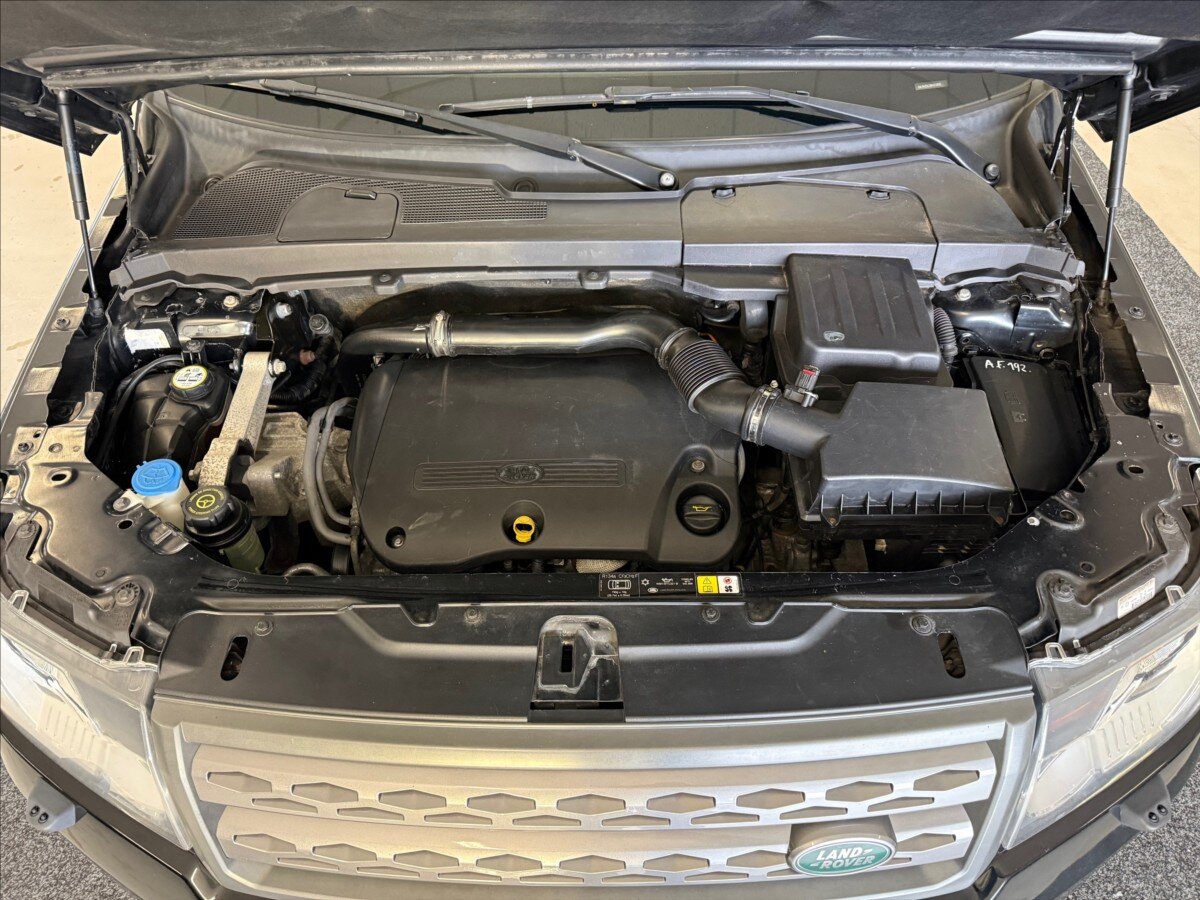 Land Rover Freelander SUV 2,2 l 110 kw