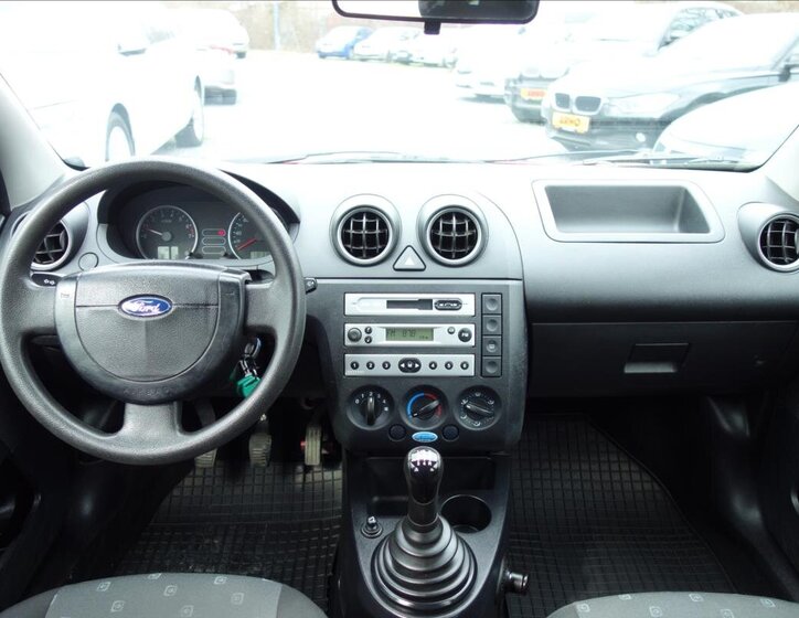 Ford Fiesta Hatchback 1,3 l 51 kw