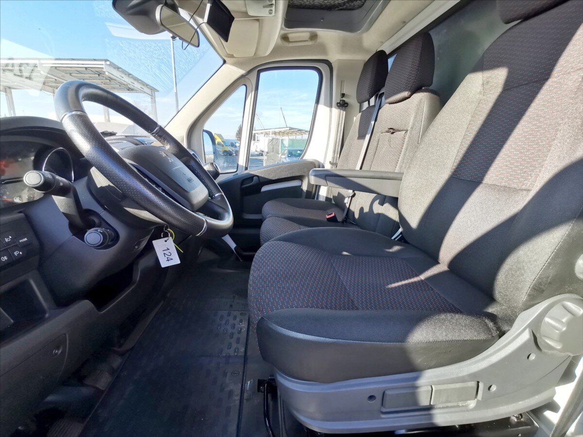 Peugeot Boxer Valník 2,2 l 121 kw