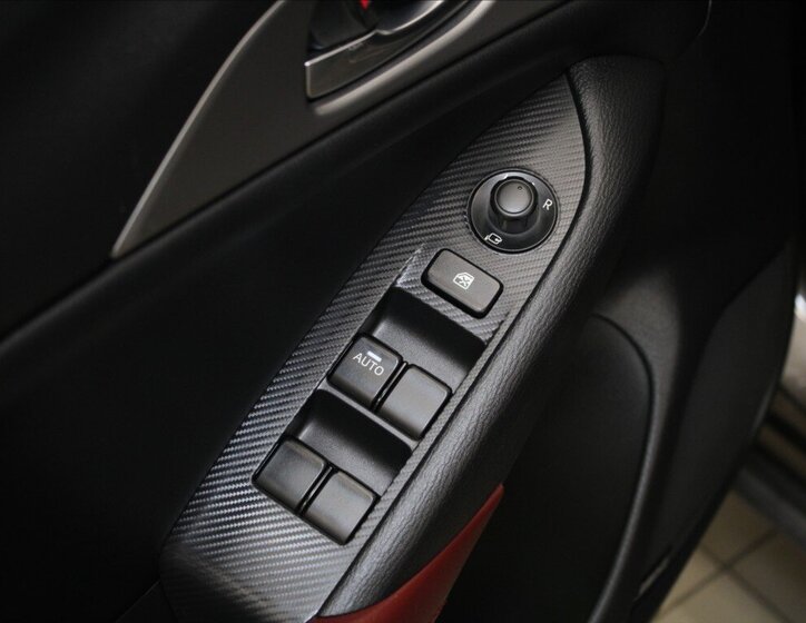 Mazda CX-3 SUV 2,0 l 110 kw