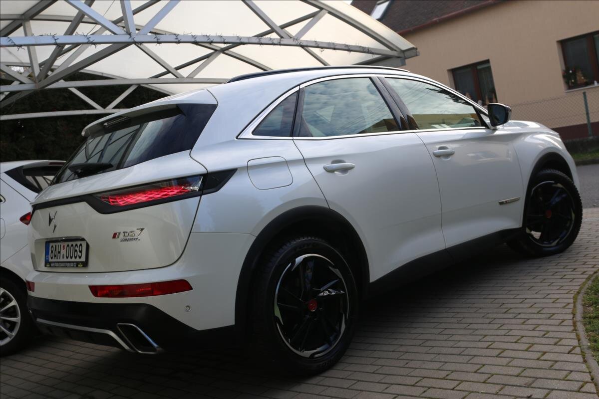 DS Automobiles DS7 Crossback Kombi 2,0 l 130 kw