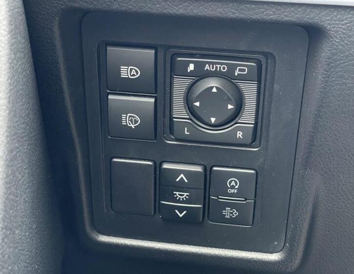 Toyota Land Cruiser 65