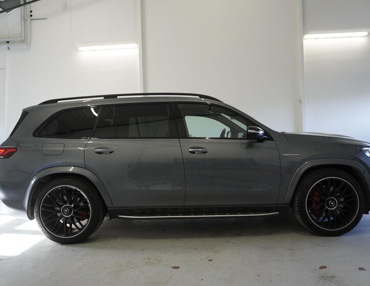 Mercedes-Benz GLS SUV / Terénní 4,0 l 450 kw