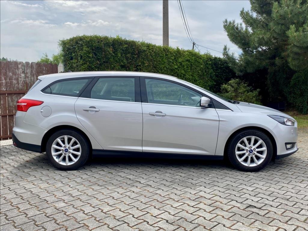 Ford Focus Kombi 1,5 l 88 kw