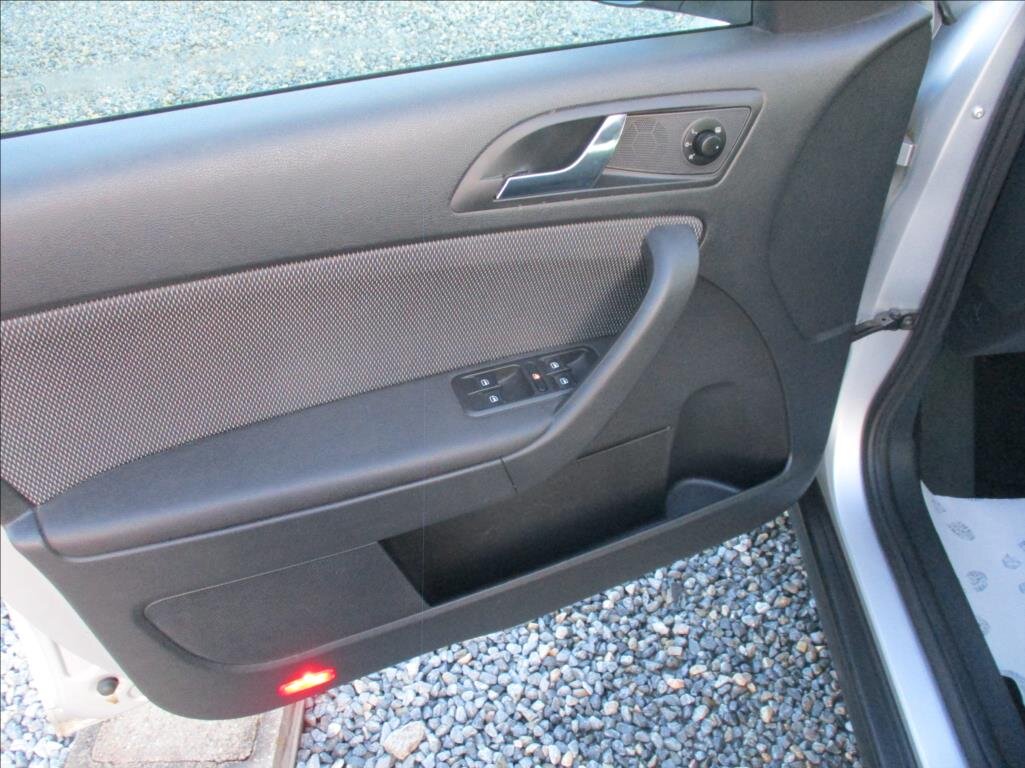 Škoda Yeti SUV / Terénní 1,2 l 77 kw