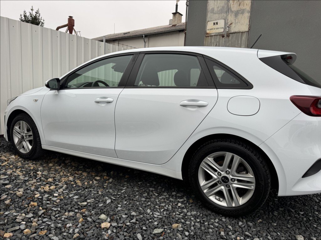 KIA Ceed Hatchback 1,4 l 73 kw