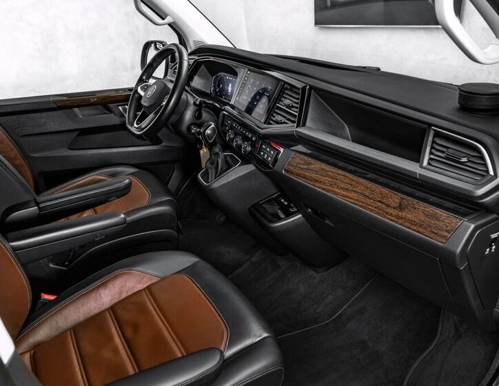 Volkswagen Multivan 12