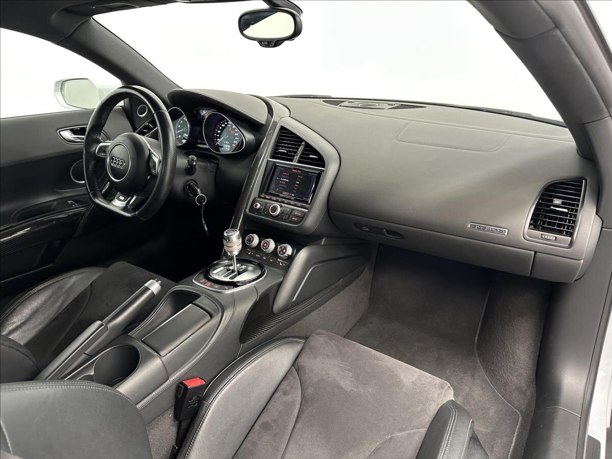 Audi R8 Kupé 5,2 l 386 kw