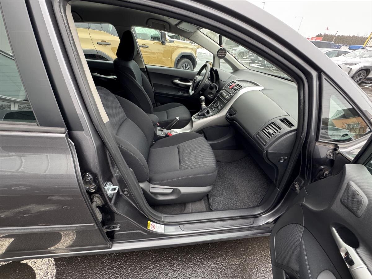 Toyota Auris Hatchback 1,6 l 97 kw