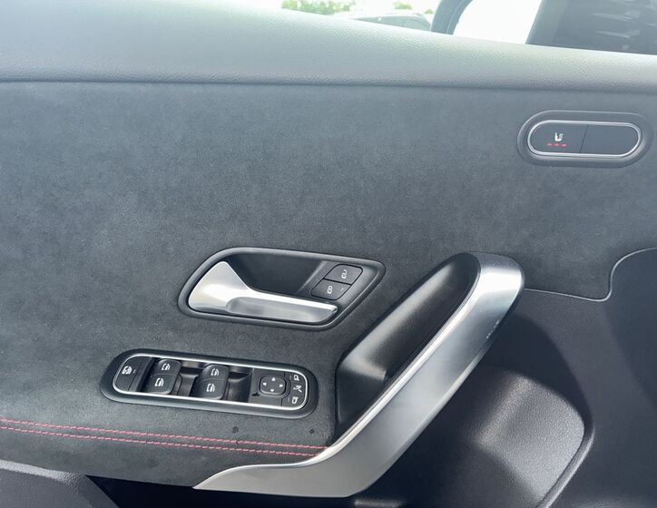 Mercedes-Benz Třídy A 24