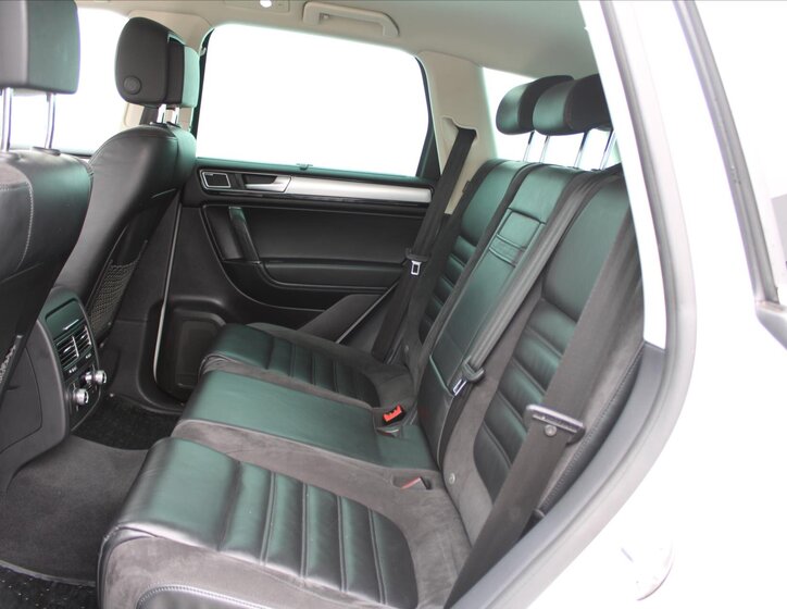 Volkswagen Touareg SUV 3,0 l 193 kw