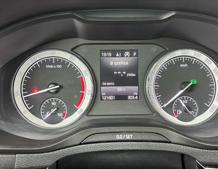 Škoda Karoq SUV / Terénní 1,5 l 110 kw